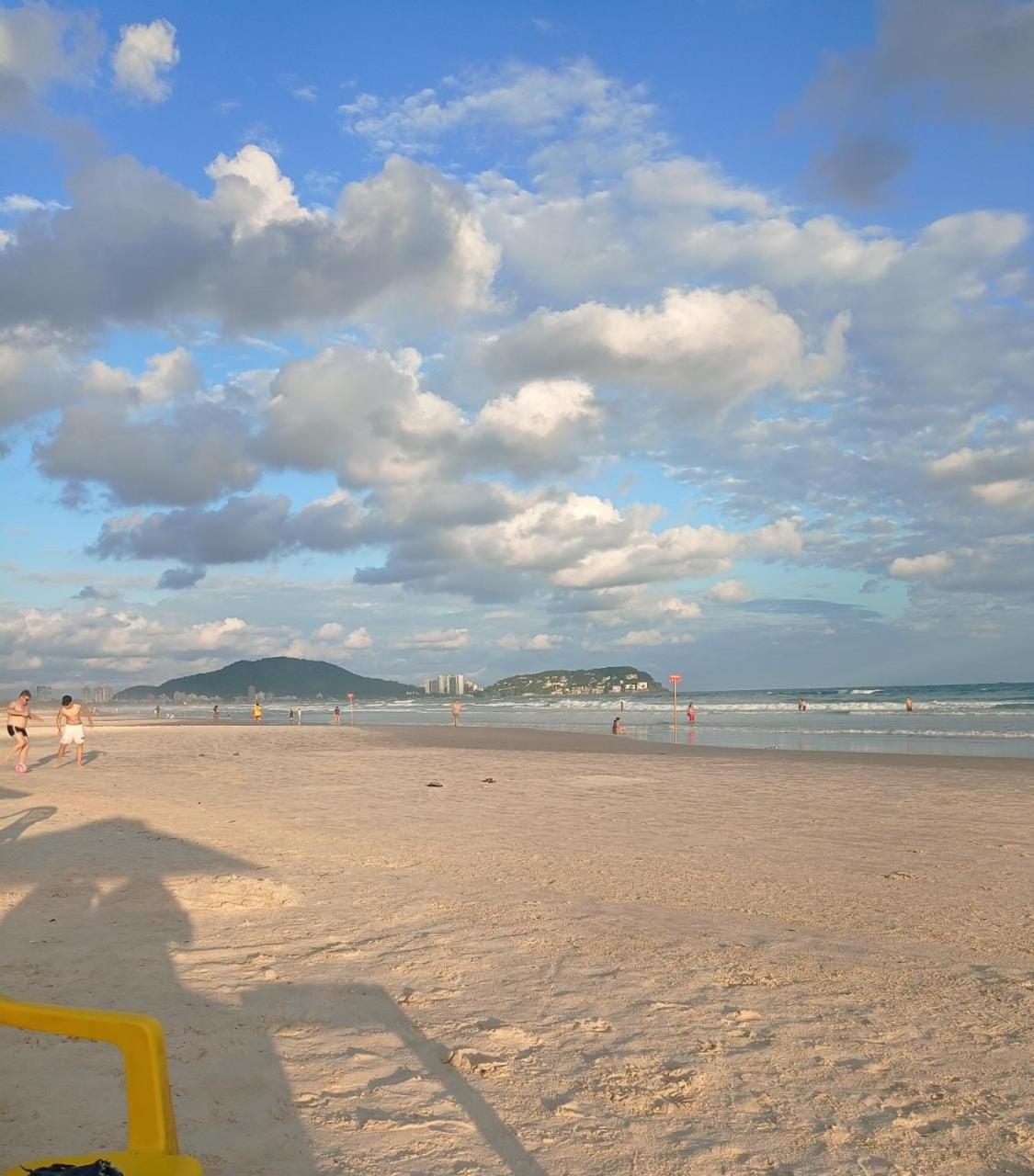 Apartamento Com Estacionamento, Wi-Fi, Ar Condicionado A 300 Metros Da Praia Da Enseada No Guaruja. ภายนอก รูปภาพ